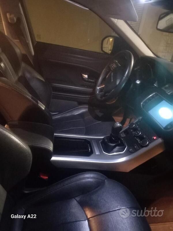 Usata Land Rover Range Rover evoque 150 CV (110 kW) 2016 Nero SUV