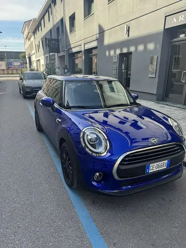 Usata Mini ONE 75 CV (55 kW) 2021 Blu Utilitaria