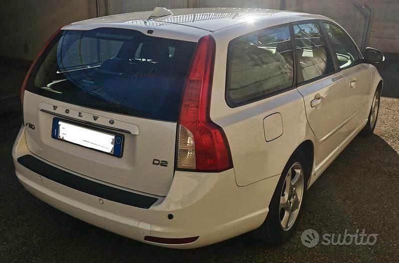 Usata Volvo V50 Plus 114 CV (83 kW) 2011 Bianco Station wagon