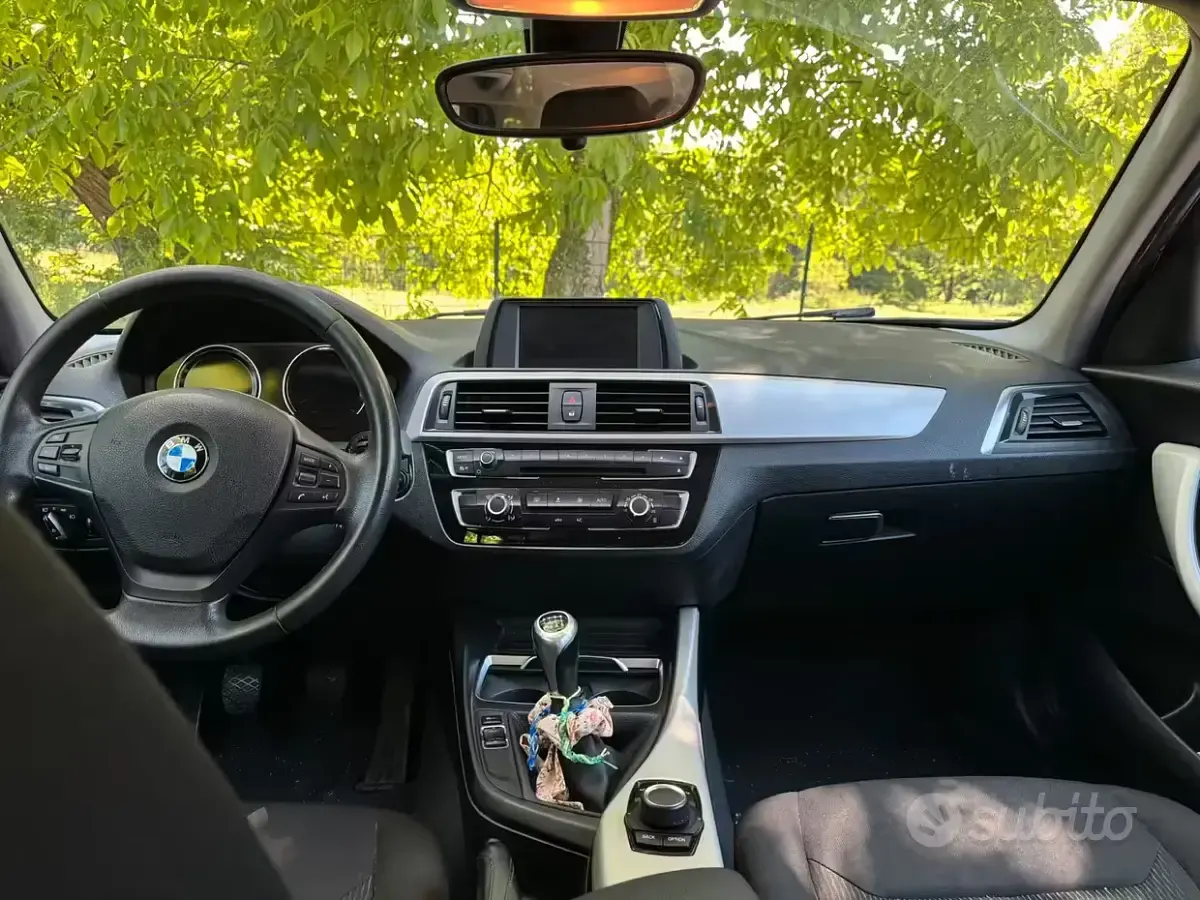 Usata BMW 118 150 CV (110 kW) 2017 Nero Utilitaria