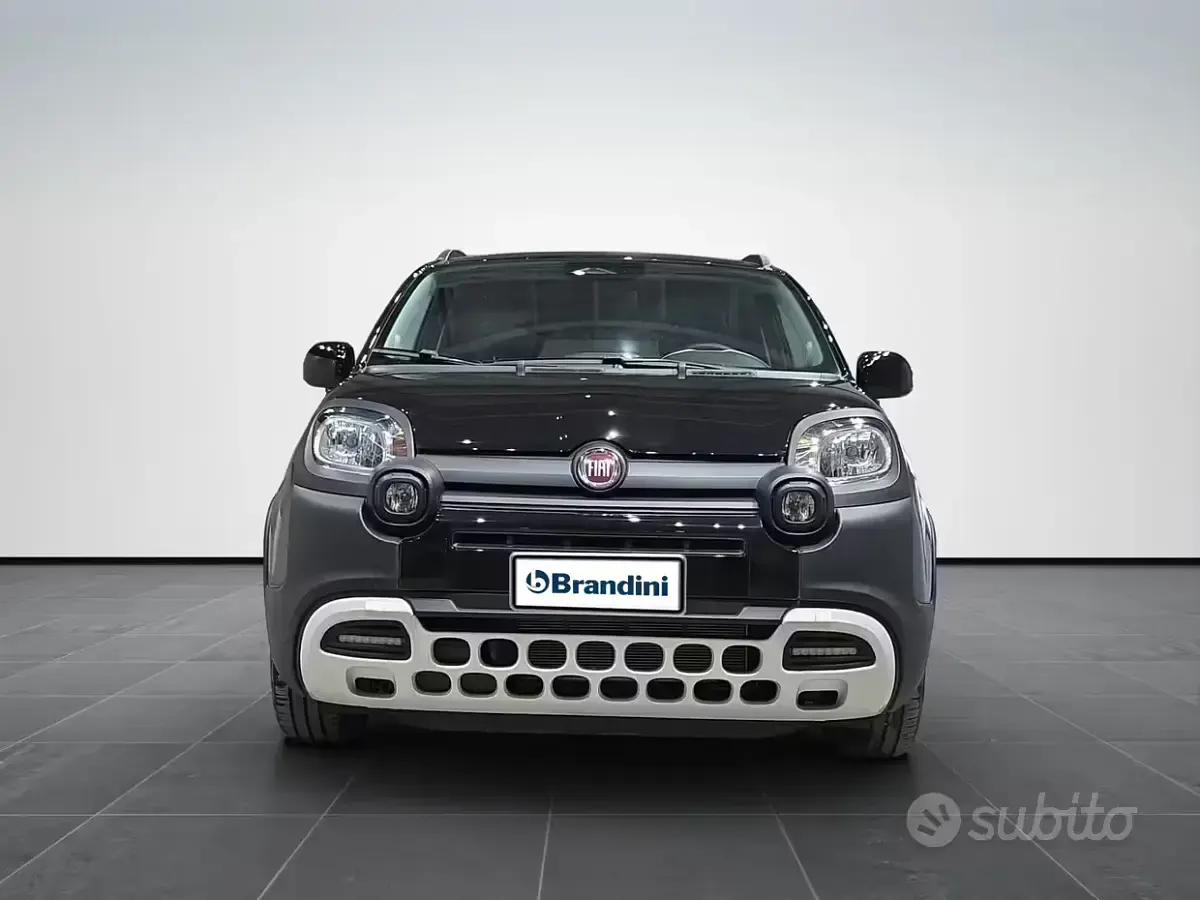 Nuova Fiat Panda Cross Cross 65 CV (47 kW) 2026 Nero cinema Utilitaria