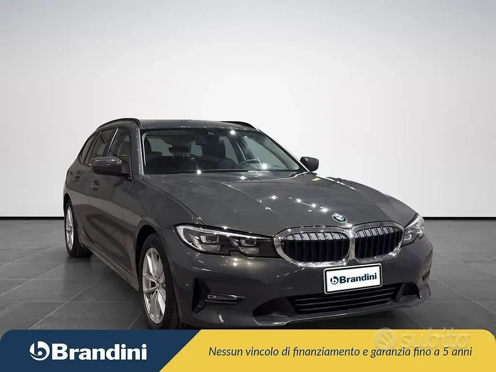Usata BMW 320 Advantage 190 CV (139 kW) 2021 Dravit grey met. Station wagon