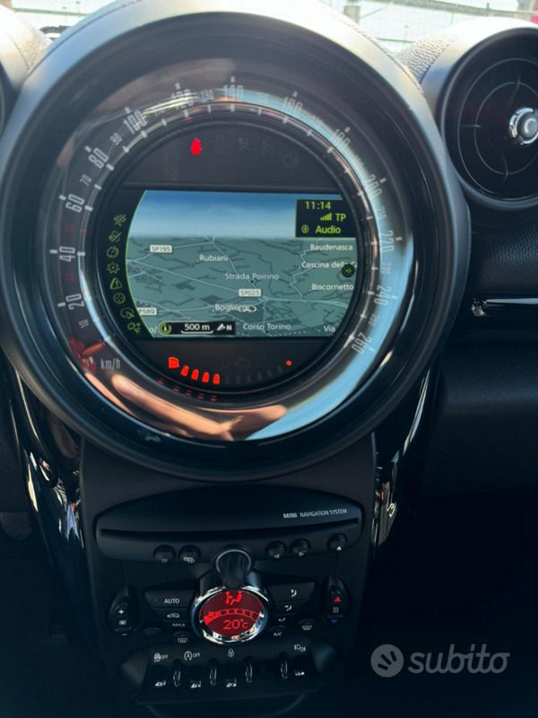 Usata Mini Countryman 111 CV (81 kW) 2015 Verde SUV