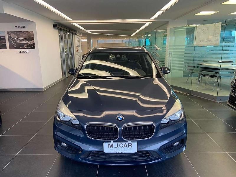 Usata BMW 216 Advantage 116 CV (85 kW) 2018 Grigio Station wagon