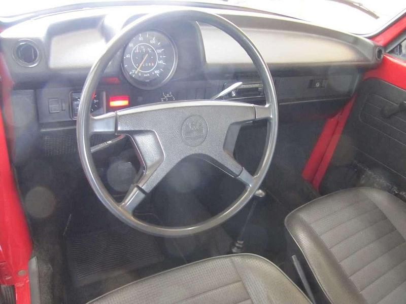 Usata VW Käfer 37 CV (27 kW) 1976 Rosso Cabrio