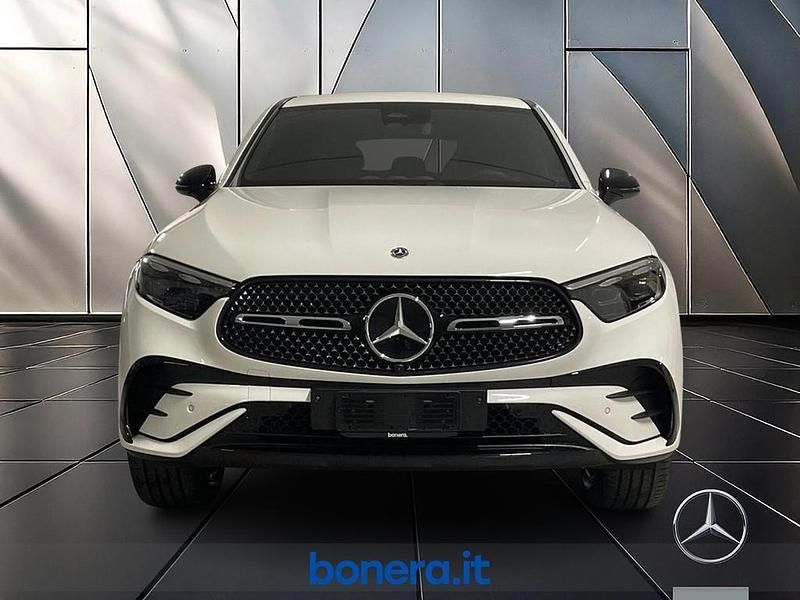 Nuova Mercedes GLC300e AMG Line Premium 333 CV (244 kW) 2025 Bianco Coupé