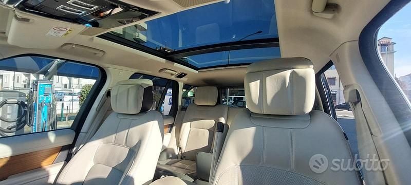 Usata Land Rover Range Rover Vogue 300 CV (220 kW) 2020 Verde SUV