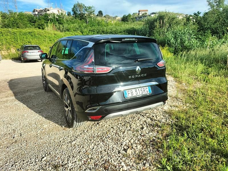 Usata Renault Espace Intens 160 CV (117 kW) 2016 Nero Monovolume