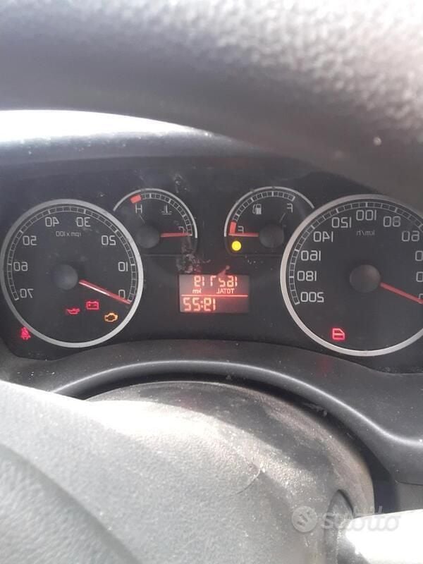 Usata Fiat Punto 60 CV (44 kW) 2010 Utilitaria