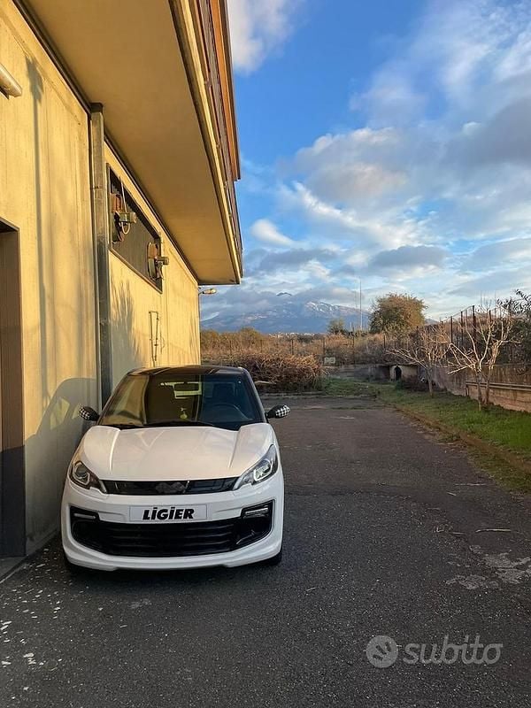 Bianco Usata 2020 Ligier JS50 Due volumi | 7500 € (Ottimo prezzo) - Immagine 1/4