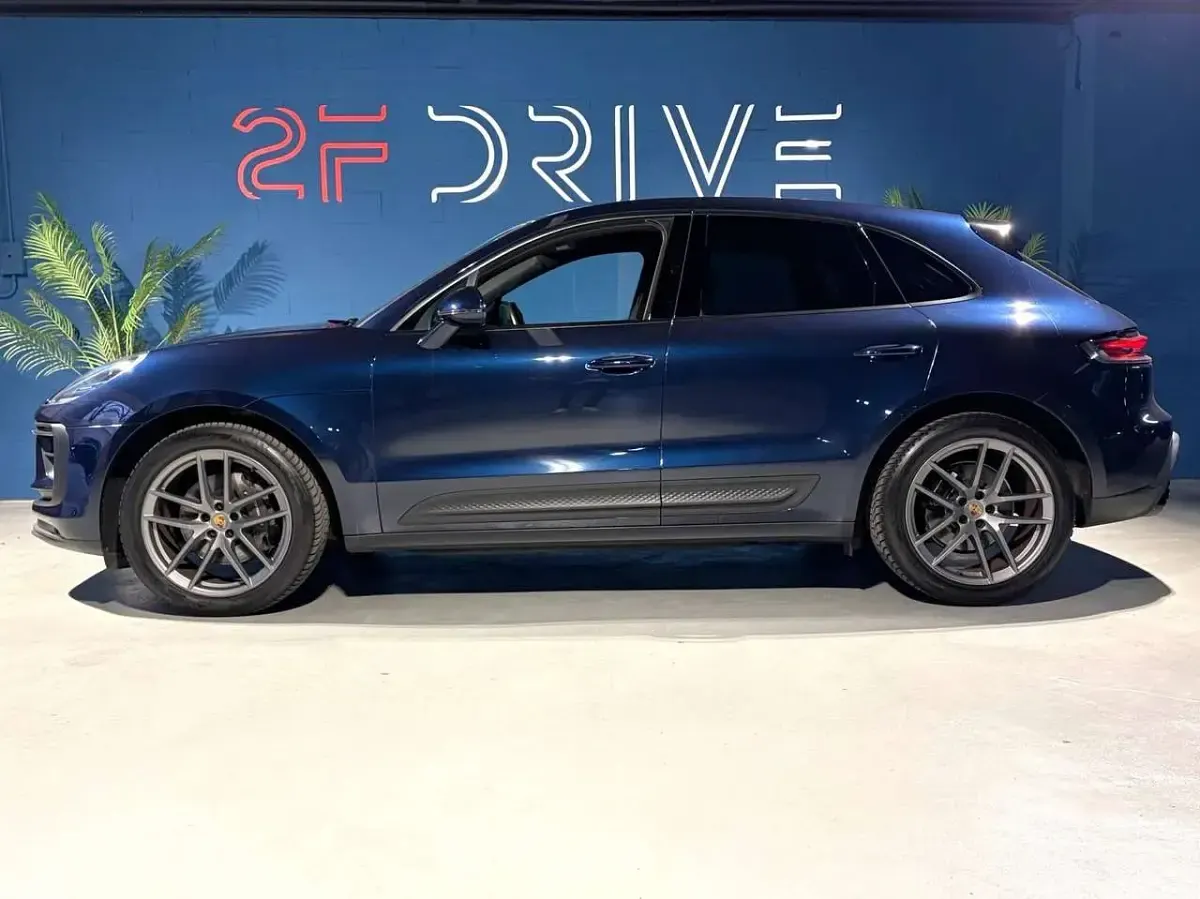 Usata Porsche Macan 265 CV (194 kW) 2022 Blu/azzurro SUV