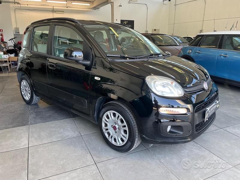 Usata Fiat Panda Lounge 69 CV (50 kW) 2013 Nero Utilitaria