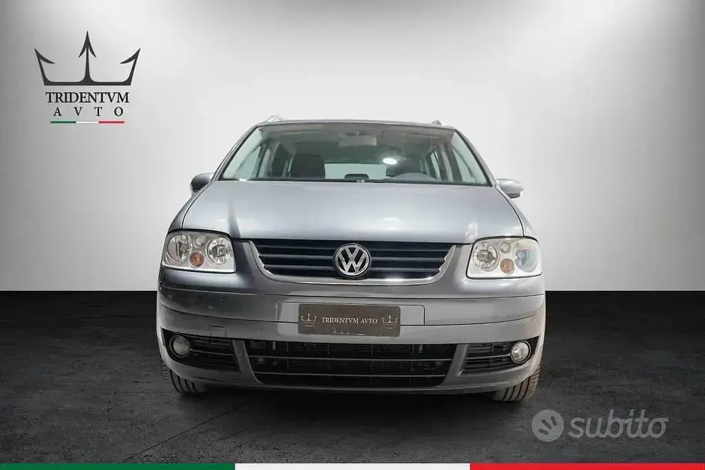 Usata VW Touran Conceptline 105 CV (77 kW) 2006 Grigio Monovolume