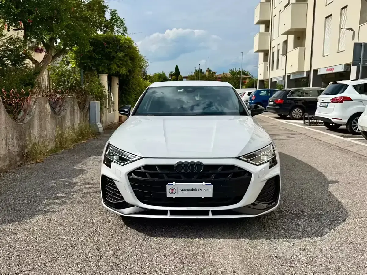 Usata Audi A3 S-Line 150 CV (110 kW) 2025 Bianco Berlina