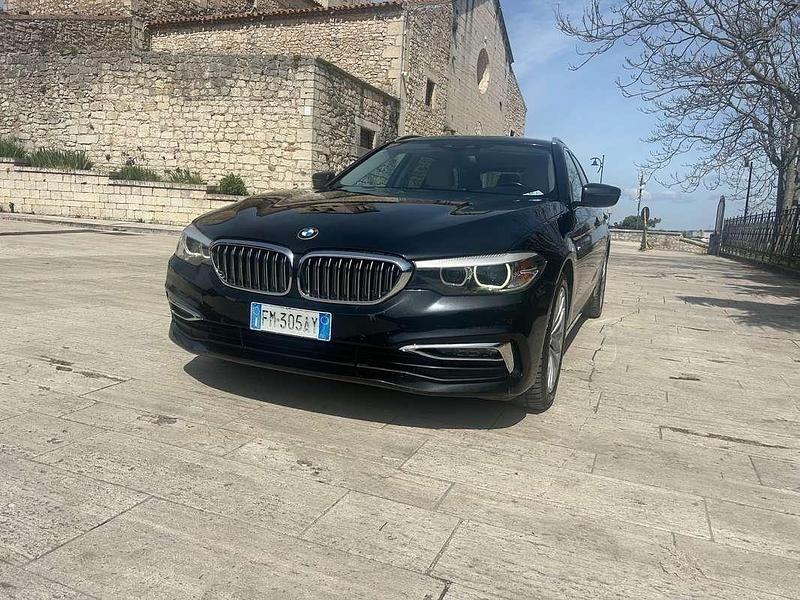Usata BMW 530 Luxury Line 265 CV (194 kW) 2017 Nero Station wagon
