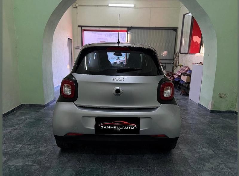 Occasion Smart ForFour 70 ch (51 kW) 2015 Argent Citadine