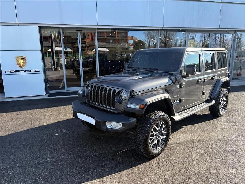 Usata Jeep Wrangler Unlimited Sahara 380 CV (279 kW) 2022 Grigio metallizzato SUV