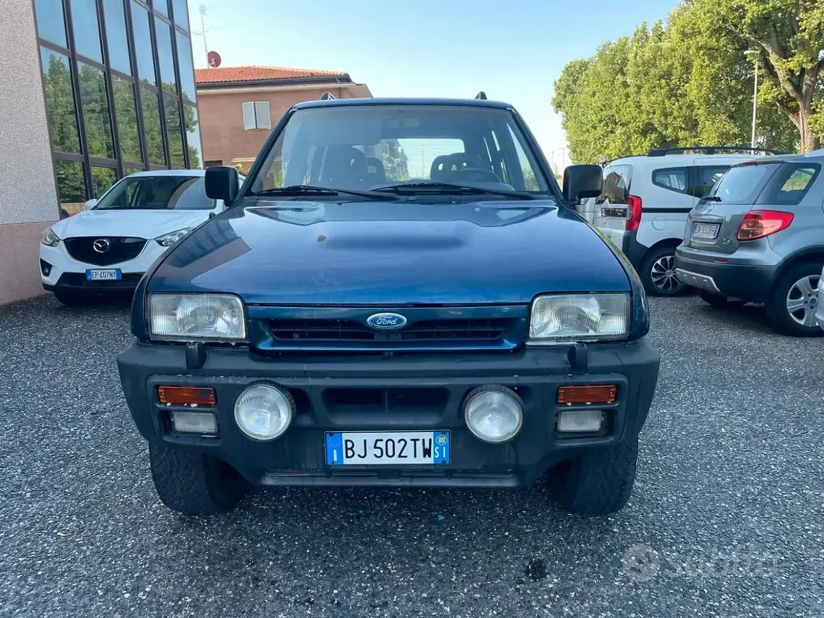 Usata Nissan Terrano 101 CV (74 kW) 1994 Bluazzurro SUV