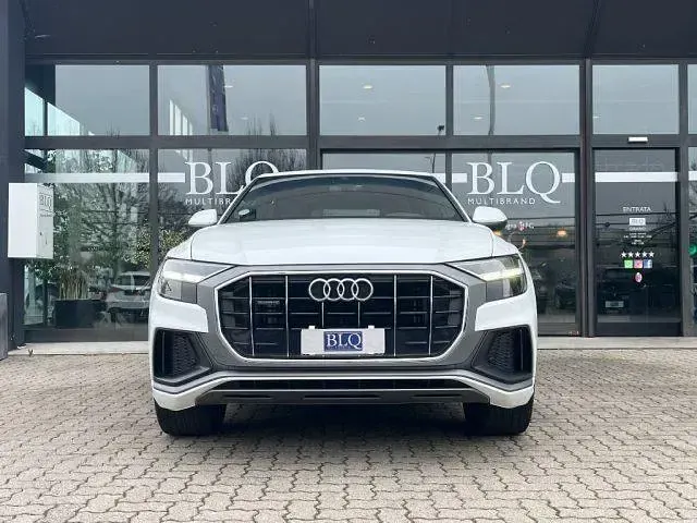 Usata Audi Q8 Sport 285 CV (209 kW) 2022 Bianco SUV