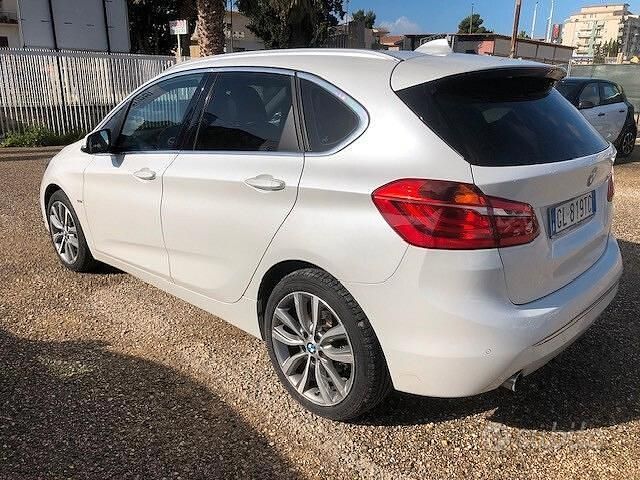 Usata BMW 218 Luxury Line 149 CV (109 kW) 2018 Bianco Station wagon