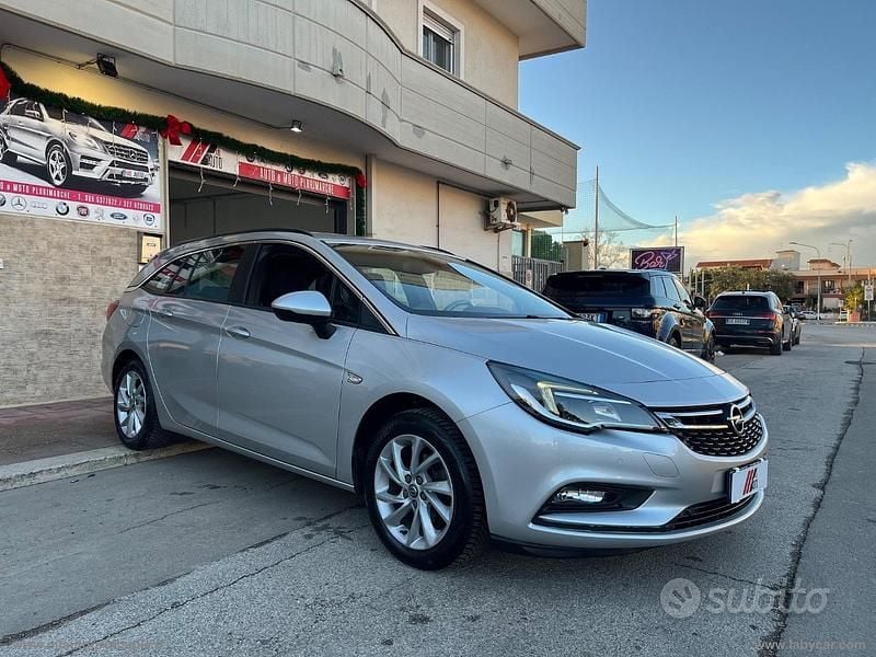 Usata Opel Astra Innovation 110 CV (80 kW) 2019 Grigio Station wagon