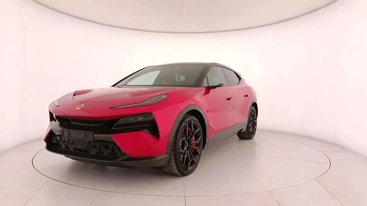Usata Lotus Eletre 450 kW (612 CV) 2026 SUV