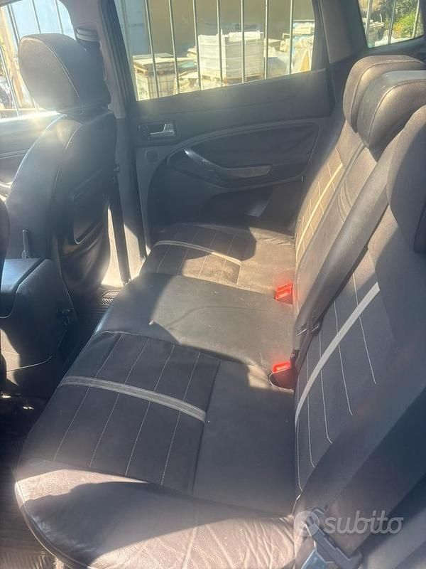 Usata Ford Kuga 136 CV (100 kW) 2009 Grigio SUV