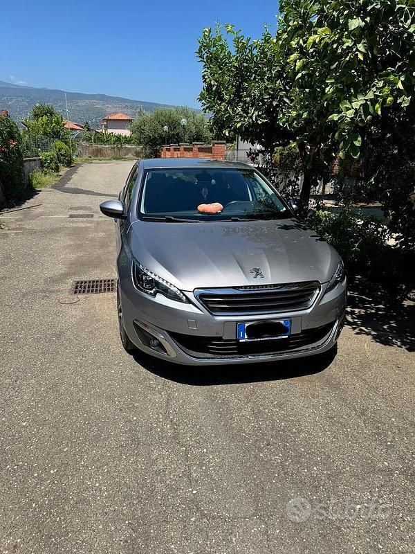 Grigio Usata 2014 Peugeot 308 Tre volumi | 8000 € - Immagine 1/4