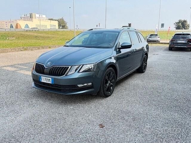 Usata Skoda Octavia 115 CV (84 kW) 2018 Grigio Station wagon