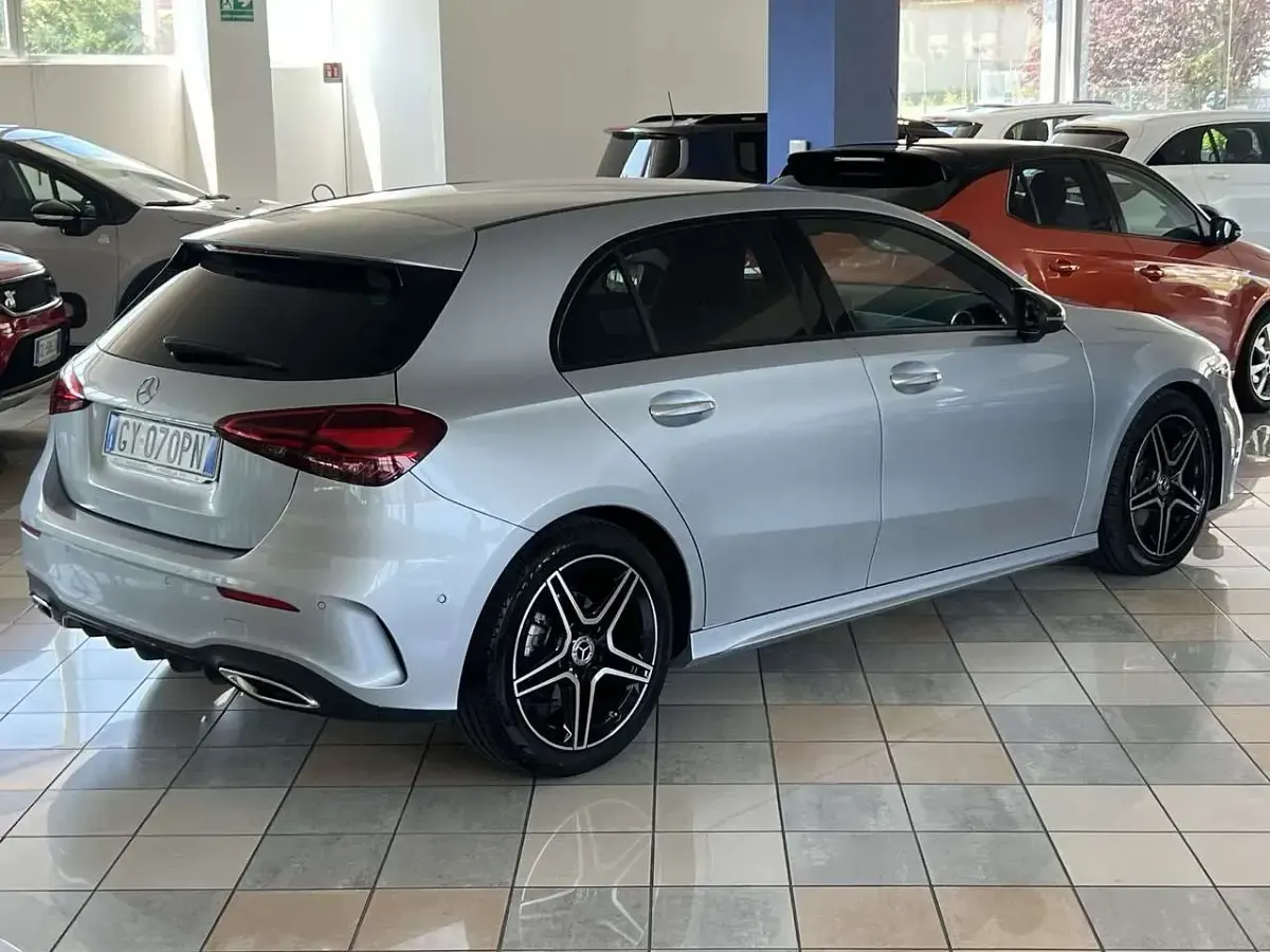 Usata Mercedes A180 Advanced Plus 116 CV (85 kW) 2025 Argento Berlina