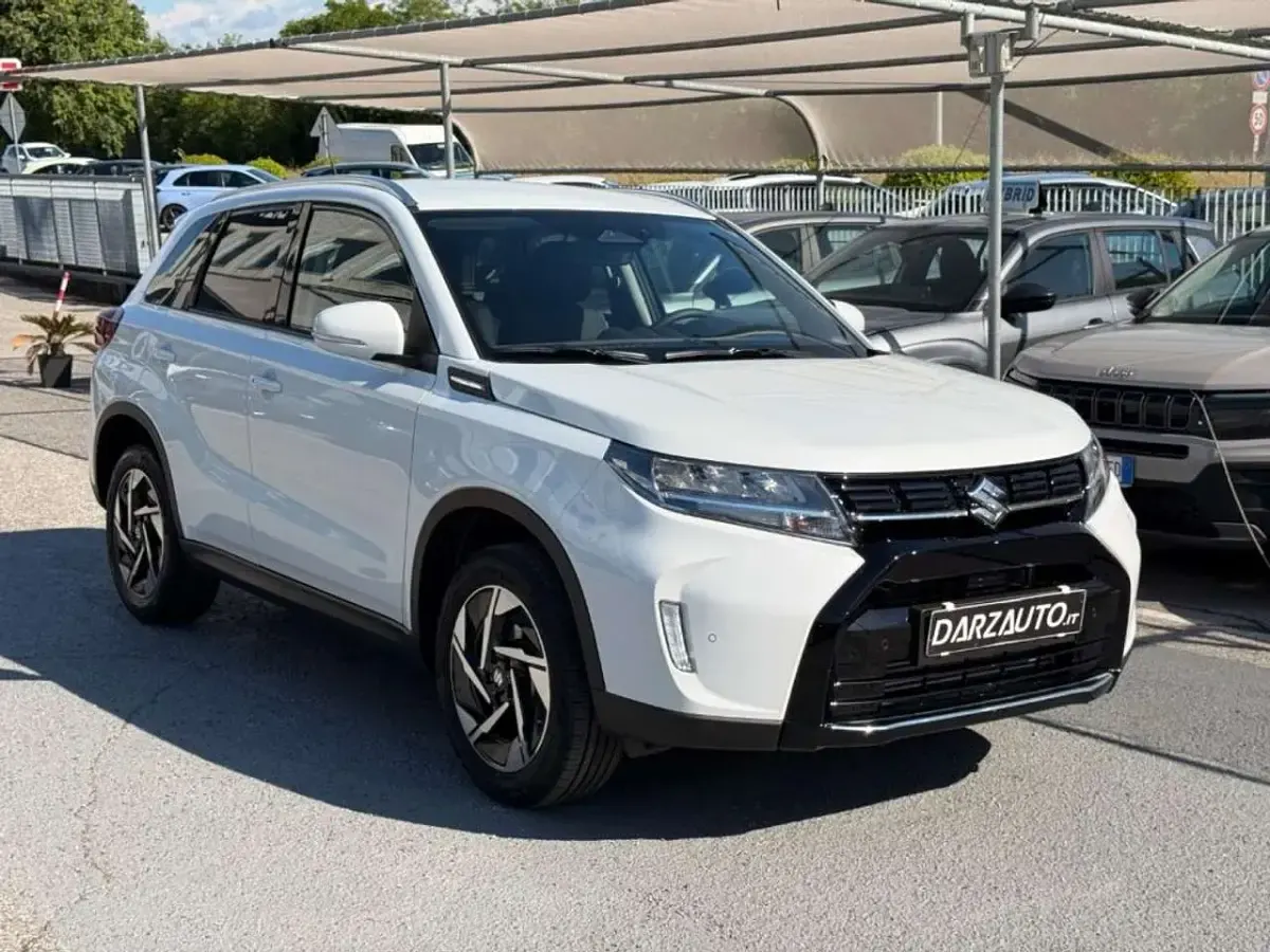 Nuova Suzuki Vitara 110 CV (80 kW) 2026 Bianco santorini SUV