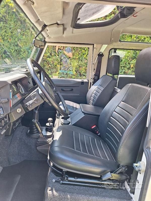Usata Land Rover Defender 1991 Bianco SUV