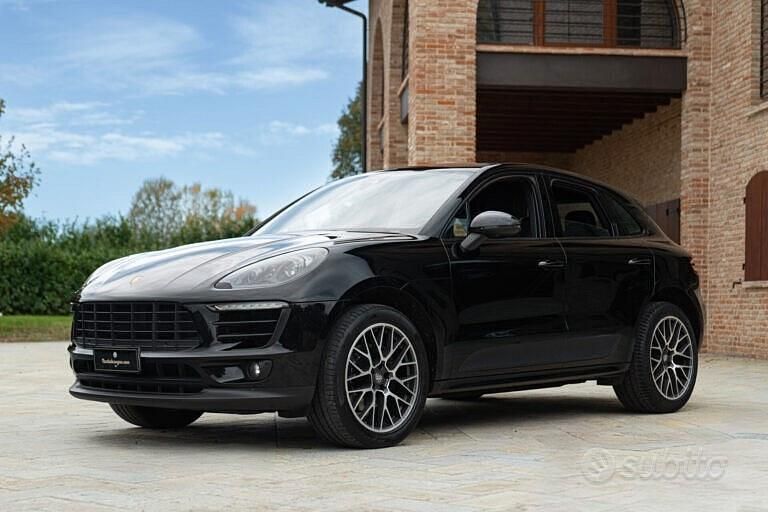 Nero Usata 2016 Porsche Macan SUV | 27.000 € (Molto cara) - Immagine 1/4