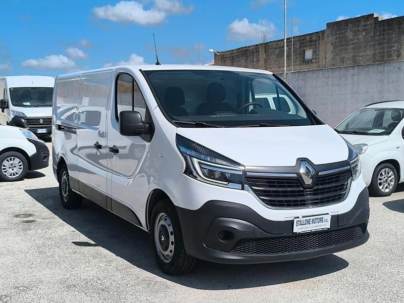 Usata Renault Trafic 120 CV (88 kW) 2021 Bianco Monovolume