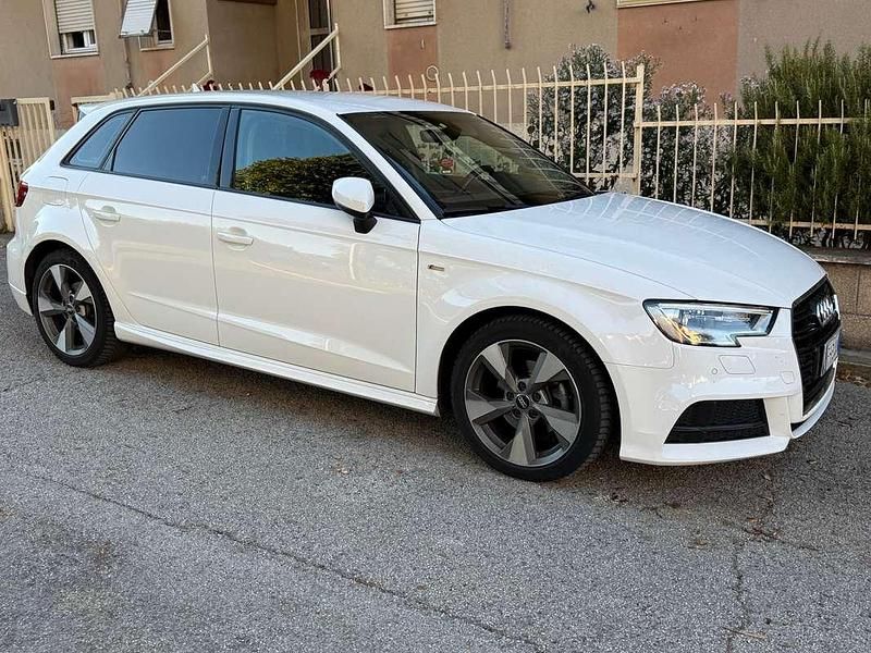 Usata Audi A3 S-Line 150 CV (110 kW) 2017 Bianco Berlina