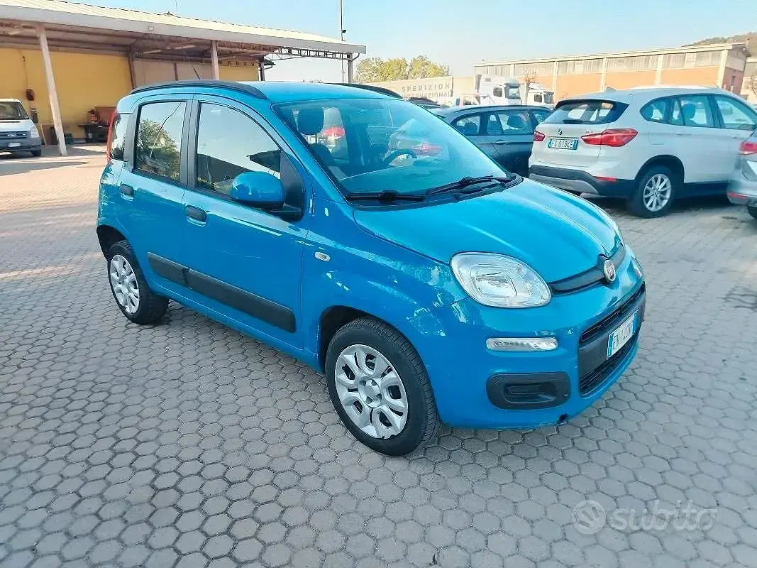 Usata Fiat Panda Easy 80 CV (58 kW) 2012 Blu/azzurro Utilitaria