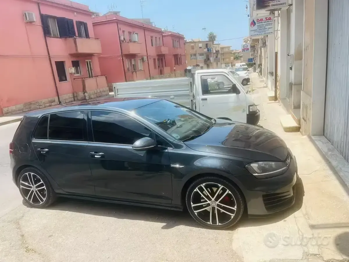 Usata VW Golf VII GTD 184 CV (135 kW) 2015 Nero Berlina