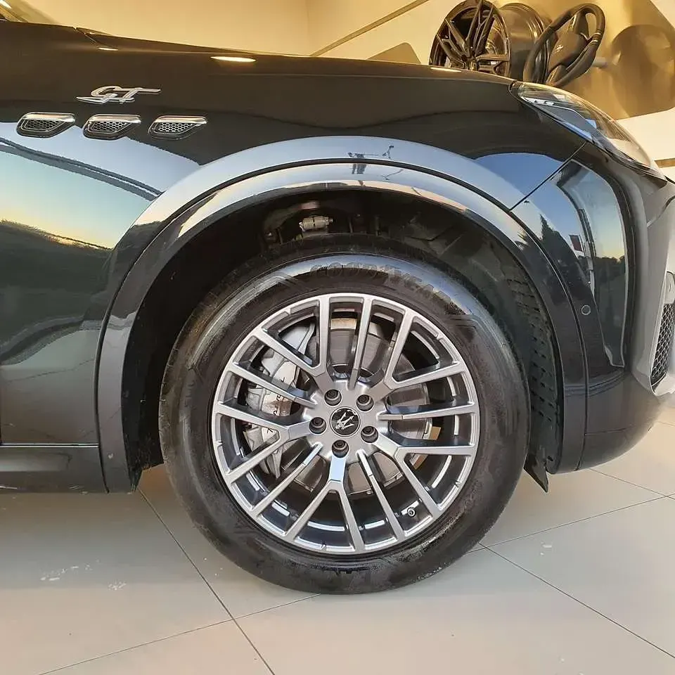 Usata Maserati Grecale GT 300 CV (220 kW) 2022 Grigio lava metallizzato SUV