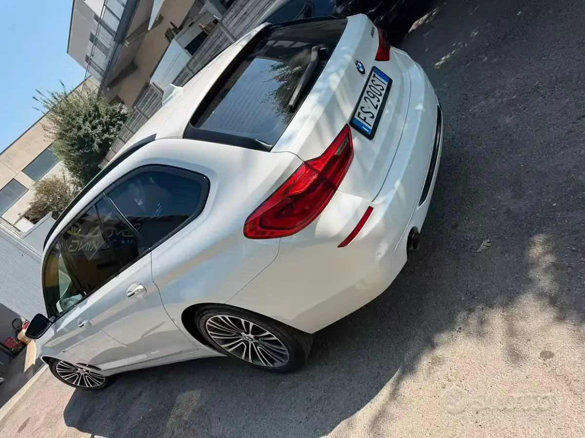 Usata BMW 520 Sport Line 190 CV (139 kW) 2018 Bianco Station wagon