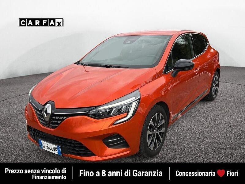 Usata Renault Clio V Techno 91 CV (66 kW) 2022 Arancione Utilitaria