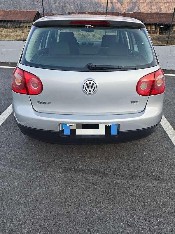 Usata VW Golf IV Trendline 105 CV (77 kW) 2004 Berlina