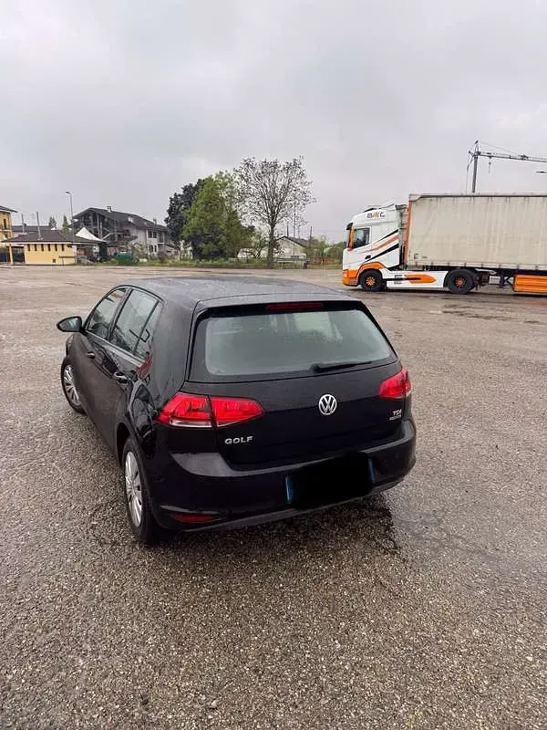 Usata VW Golf VII Trendline 90 CV (66 kW) 2014 Berlina