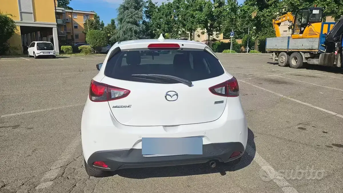 Usata Mazda 2 Evolve 75 CV (55 kW) 2018 Bianco Berlina