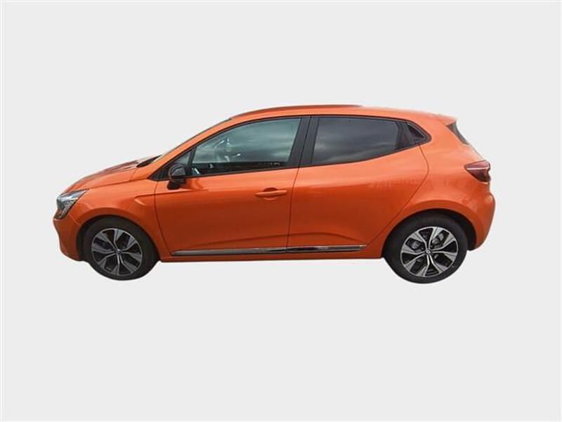 Usata Renault Clio V Evolution 101 CV (74 kW) 2023 Arancione Berlina