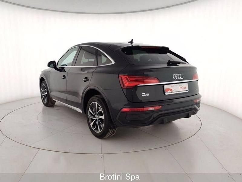 Usata Audi Q5 Sportback Advanced 204 CV (150 kW) 2022 Nero metallizzato SUV