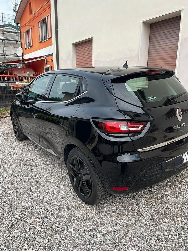 Usata Renault Clio IV 90 CV (66 kW) 2017 Berlina