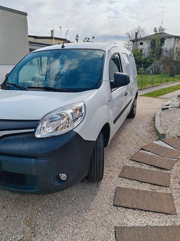 Usata Renault Kangoo 2021 Bianco Monovolume