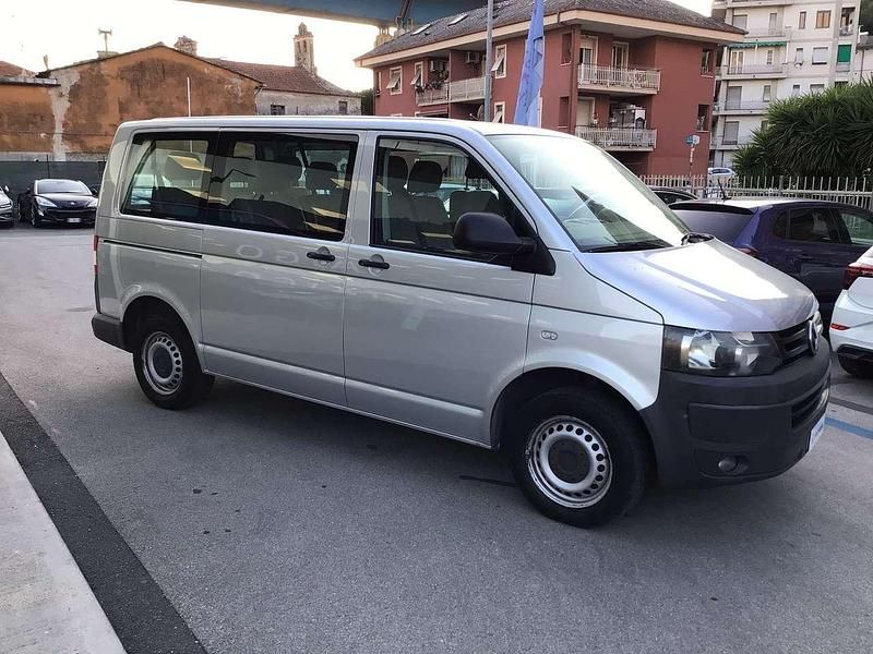 Usado VW Transporter 140 CV (102 kW) 2012 Gris Van
