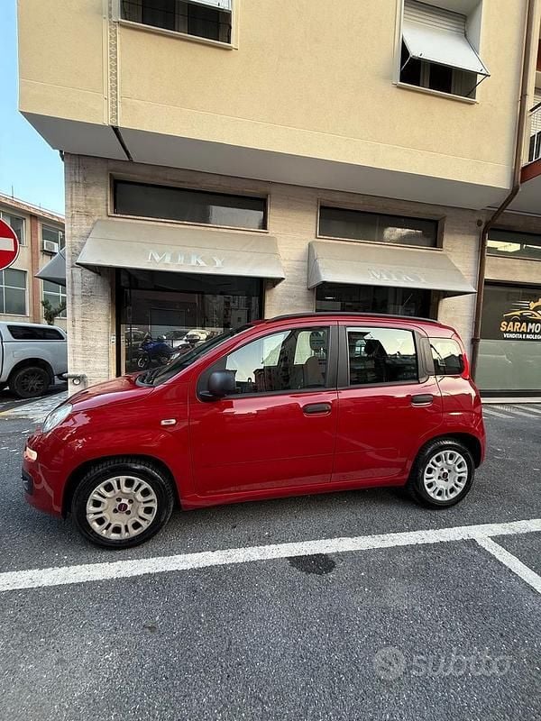 Usata Fiat Panda S 69 CV (50 kW) 2016 Rosso Utilitaria