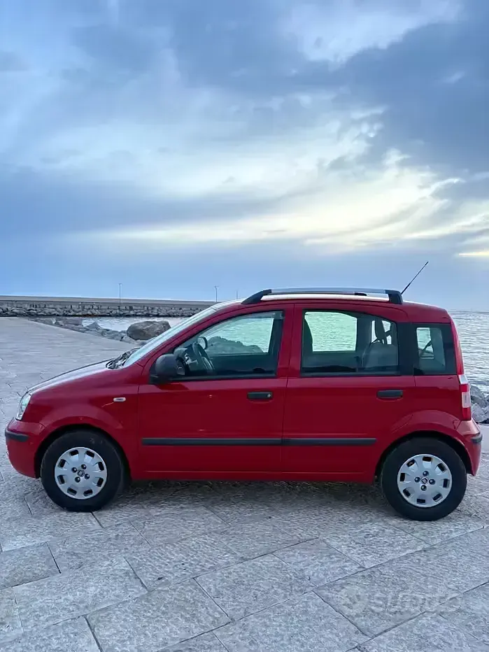 Usata Fiat Panda 69 CV (50 kW) 2012 Rosso Utilitaria
